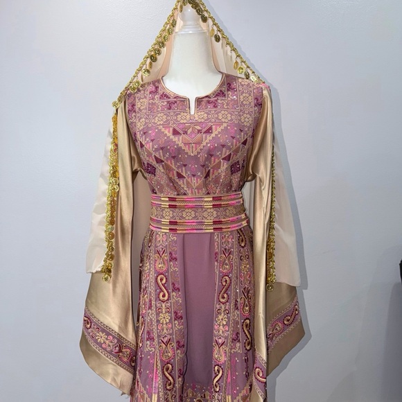 LAVENDER HERITAGE EMBROIDERED THOBE A LUXURIOUS DEEP-PURPLE THOBE ثوب فلسطيني